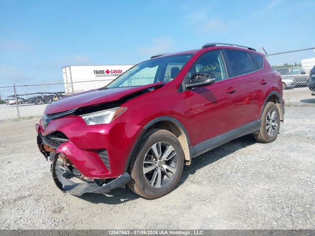 2018 Toyota Rav4 Le მანქანა იყიდება აუქციონზე, vin: 2T3BFREV7JW801327, აუქციონის ნომერი: 12647663