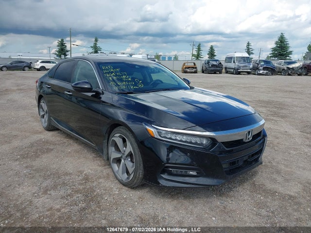 Honda Accord Touring 2018 1HGCV1F95JA808660 главное изображение