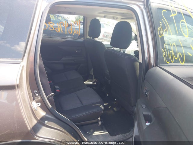 JA4JZ3AX4GZ606134 Mitsubishi Outlander Se