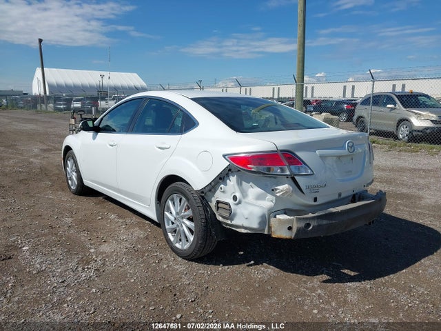 12647681 :رقم المزاد ، 1YVHZ8BH2B5M00426 vin ، 2011 Mazda 6 I مزاد بيع