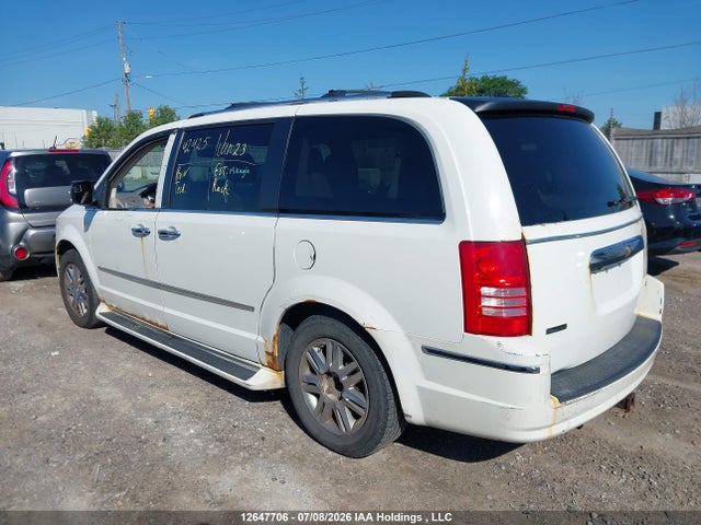 2008 Chrysler Town & Country მანქანა იყიდება აუქციონზე, vin: 2A8HR64X68R812108, აუქციონის ნომერი: 12647706