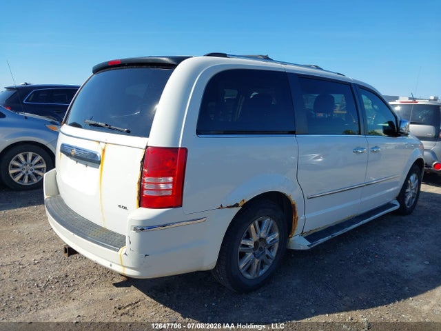 2008 Chrysler Town & Country მანქანა იყიდება აუქციონზე, vin: 2A8HR64X68R812108, აუქციონის ნომერი: 12647706