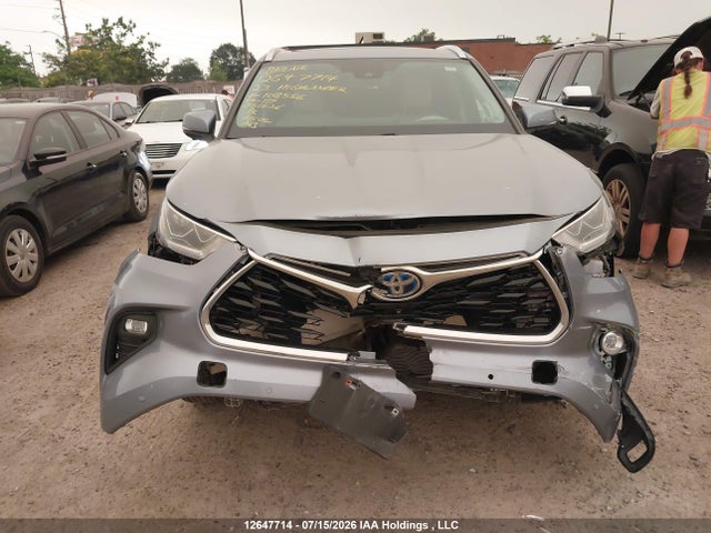 Aukcja sprzedaży 2023 Toyota Highlander, vin: 5TDEBRCH8PS108556, numer aukcji: 12647714