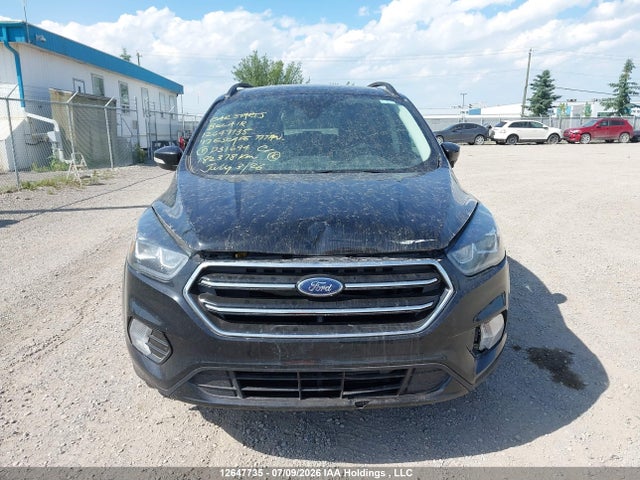 12647735 :رقم المزاد ، 1FMCU9J99HUD31694 vin ، 2017 Ford Escape Titanium مزاد بيع