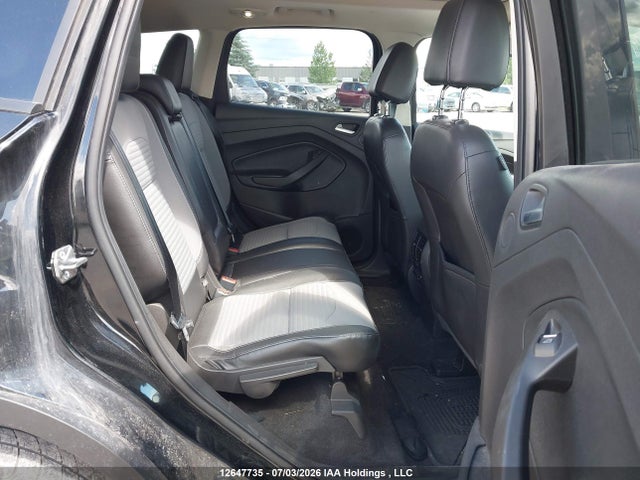 12647735 :رقم المزاد ، 1FMCU9J99HUD31694 vin ، 2017 Ford Escape Titanium مزاد بيع