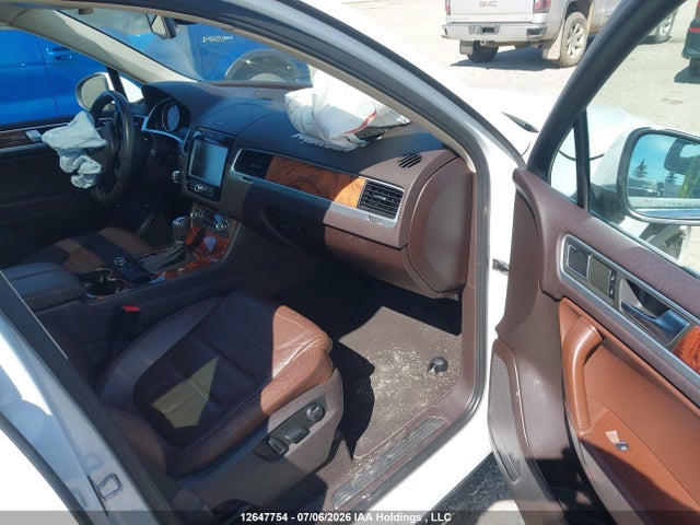 12647754 :رقم المزاد ، WVGDK9BP7CD007305 vin ، 2012 Volkswagen Touareg Tdi مزاد بيع