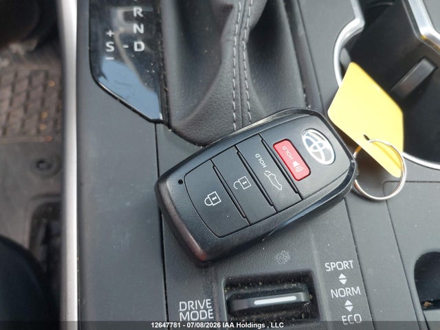 Продаж на аукціоні авто 2026 Toyota Highlander Hybrid Hybrid, vin: 5TDKBRCH3TS697092, номер лоту: 12647781