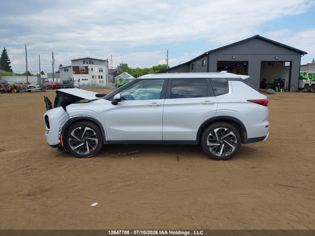 Mitsubishi Outlander 2024 JA4J4VA80RZ631473 Image 14
