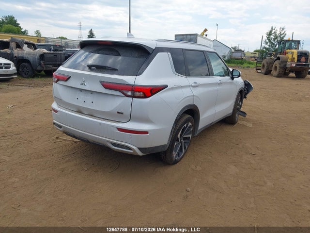 Mitsubishi Outlander 2024 JA4J4VA80RZ631473 Image 4