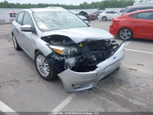 12647806 :رقم المزاد ، 1FADP3N28GL322702 vin ، 2016 Ford Focus مزاد بيع