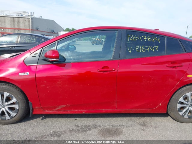 Toyota Prius Prime Upgrade 2022 JTDKAMFP4N3216747 Image 15