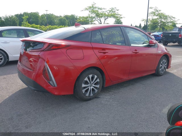 Toyota Prius Prime Upgrade 2022 JTDKAMFP4N3216747 Image 4