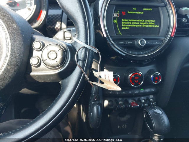 Mini 5 Door Cooper S 2018 WMWXU3C55J2F51638 Image 11