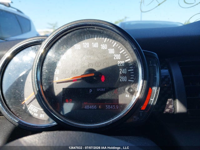 Mini 5 Door Cooper S 2018 WMWXU3C55J2F51638 Image 7