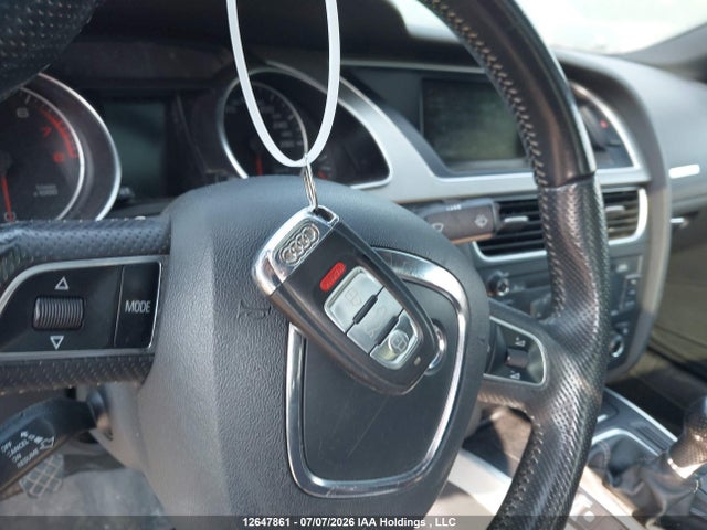 12647861 :رقم المزاد ، WAUSFBFR5BA033143 vin ، 2011 Audi A5 مزاد بيع