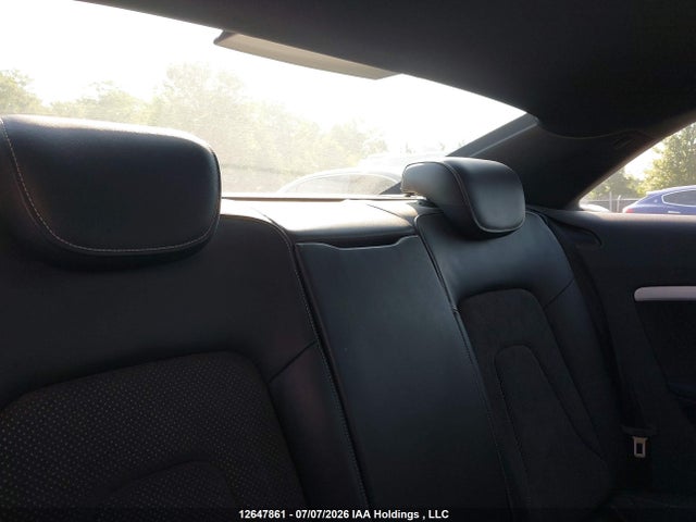 12647861 :رقم المزاد ، WAUSFBFR5BA033143 vin ، 2011 Audi A5 مزاد بيع