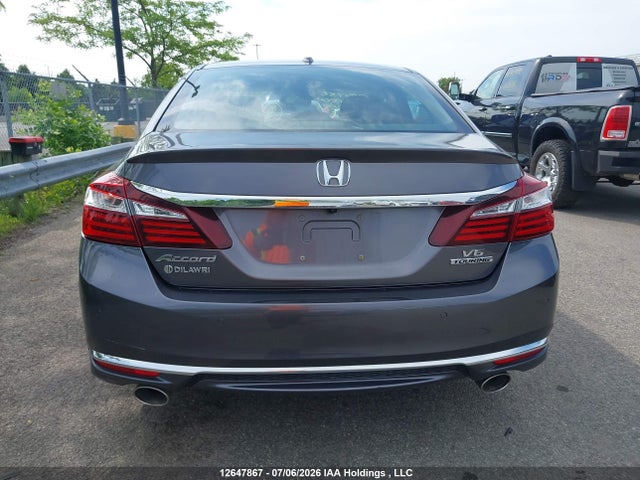2017 Honda Accord Touring V6 მანქანა იყიდება აუქციონზე, vin: 1HGCR3F97HA802028, აუქციონის ნომერი: 12647867