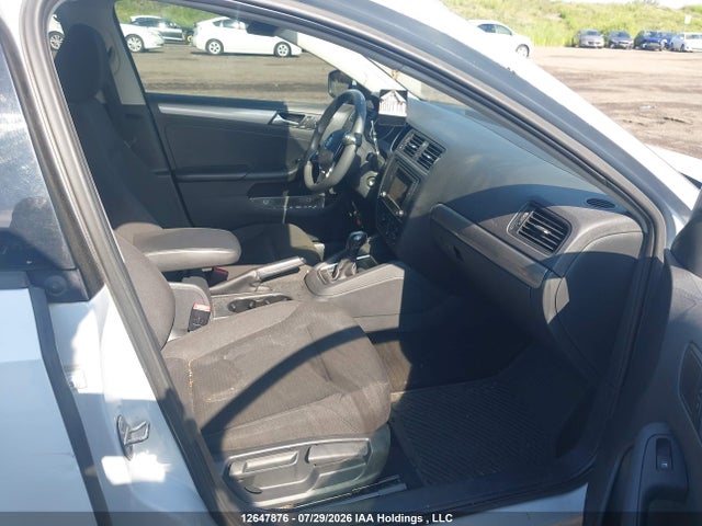 3VW2B7AJ1HM291861 Volkswagen Jetta 1.4 Tsi Trendline+