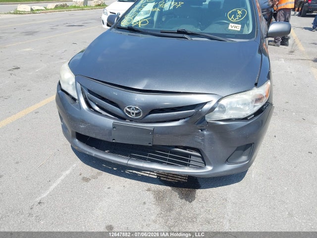 2013 Toyota Corolla Ce მანქანა იყიდება აუქციონზე, vin: 2T1BU4EE6DC047697, აუქციონის ნომერი: 12647882