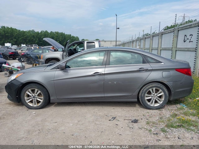 12647929 :رقم المزاد ، 5NPEB4AC9DH616255 vin ، 2013 Hyundai Sonata Gls مزاد بيع