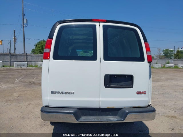 GMC Savana 2500 Work Van 2017 1GTW7AFF1H1309005 Image 15