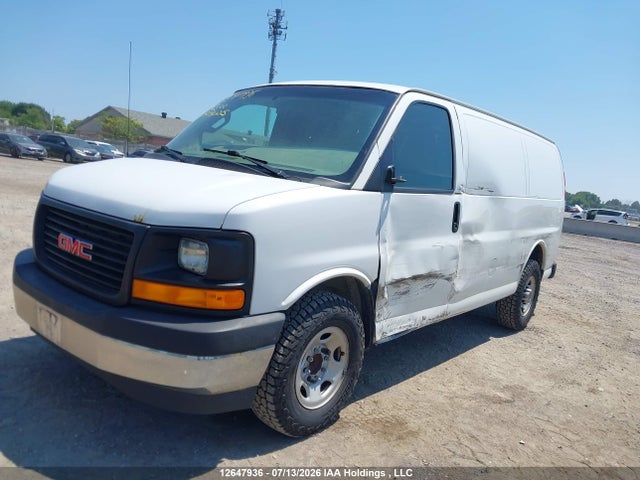 GMC Savana 2500 Work Van 2017 1GTW7AFF1H1309005 Image 2