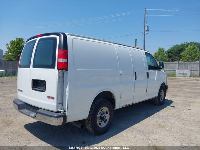 GMC Savana 2500 Work Van 2017 1GTW7AFF1H1309005 Image 4