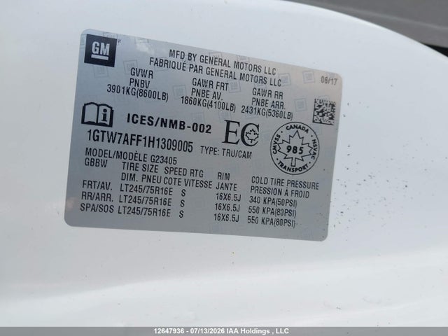 GMC Savana 2500 Work Van 2017 1GTW7AFF1H1309005 Image 9
