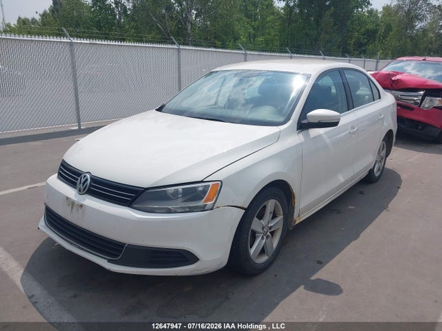 2012 Volkswagen Jetta 2.5l Comfortline/2.5l Sportline მანქანა იყიდება აუქციონზე, vin: 3VWDX7AJXCM384610, აუქციონის ნომერი: 12647947
