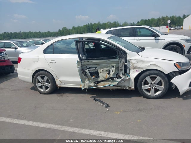 2012 Volkswagen Jetta 2.5l Comfortline/2.5l Sportline მანქანა იყიდება აუქციონზე, vin: 3VWDX7AJXCM384610, აუქციონის ნომერი: 12647947