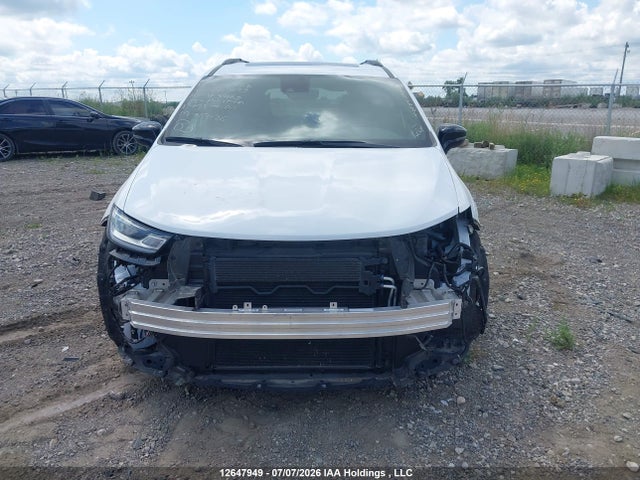 Chrysler Pacifica Limited 2025 2C4RC1GG7SR602183 Image 13