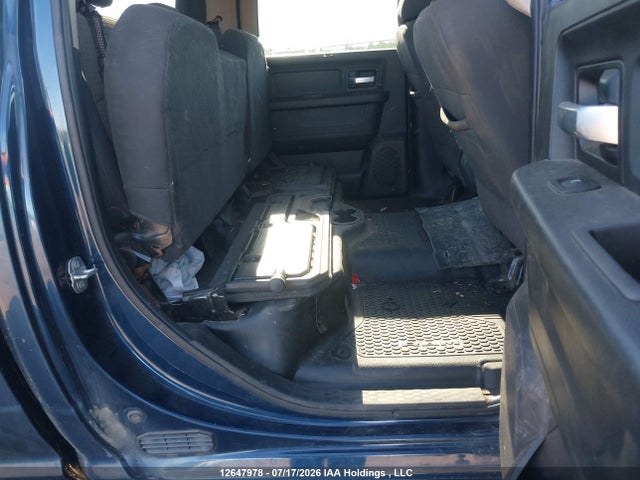 12647978 :رقم المزاد ، 3C6UR5CL0KG562061 vin ، 2019 Ram 2500 Tradesman مزاد بيع