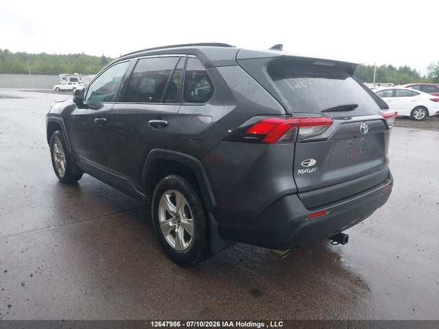 Toyota RAV4 LE 2019 2T3B1RFV0KC028975 Image 3