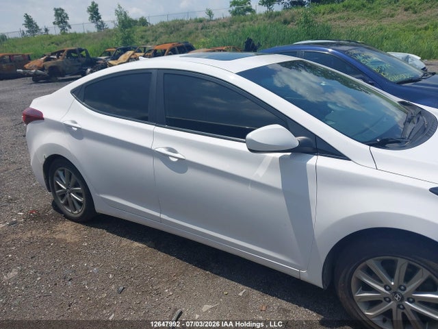 Hyundai Elantra 2016 KMHDH4AE7GU615364 Image 13