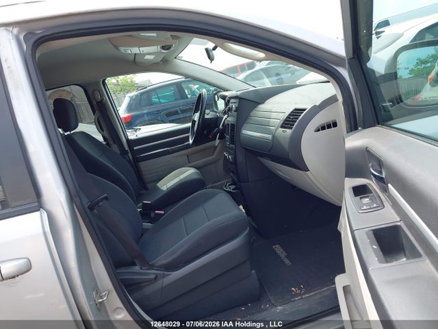 12648029 :رقم المزاد ، 2D4RN4DE1AR378022 vin ، 2010 Dodge Grand Caravan Se مزاد بيع