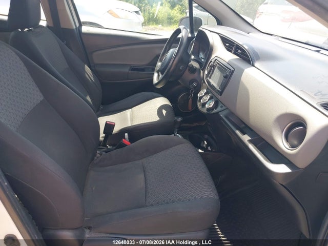 2017 Toyota Yaris L/le/se მანქანა იყიდება აუქციონზე, vin: VNKKTUD37HA081734, აუქციონის ნომერი: 12648033