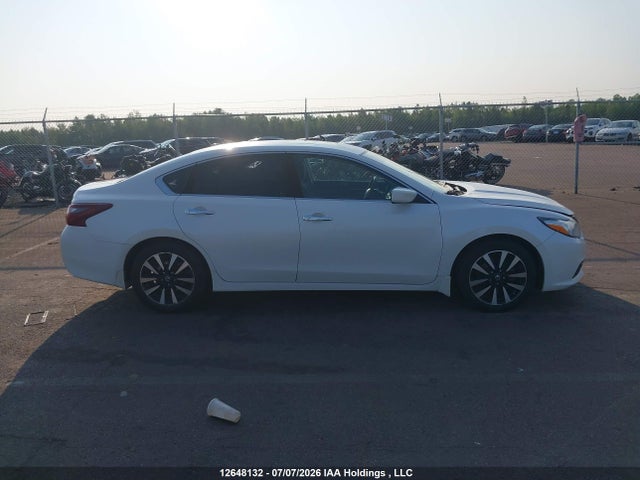 1N4AL3APXJC239697 Nissan Altima 2.5 S/2.5 Sl Tech/2.5 Sv
