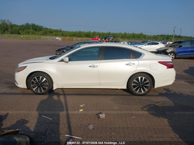 1N4AL3APXJC239697 Nissan Altima 2.5 S/2.5 Sl Tech/2.5 Sv