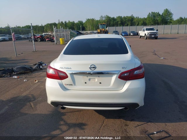 1N4AL3APXJC239697 Nissan Altima 2.5 S/2.5 Sl Tech/2.5 Sv