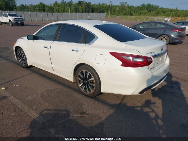 1N4AL3APXJC239697 Nissan Altima 2.5 S/2.5 Sl Tech/2.5 Sv