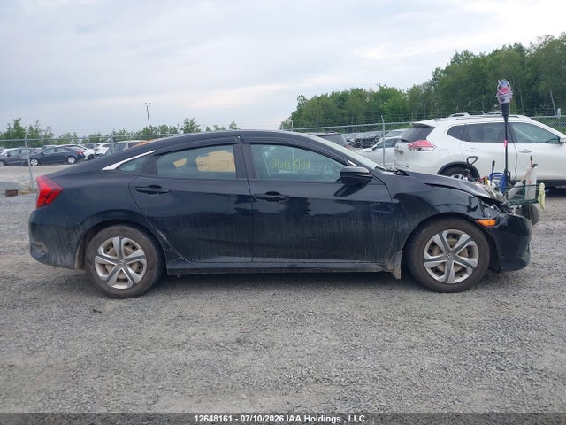 Auction sale of the 2016 Honda Civic Lx, vin: 2HGFC2F57GH002836, lot number: 12648161