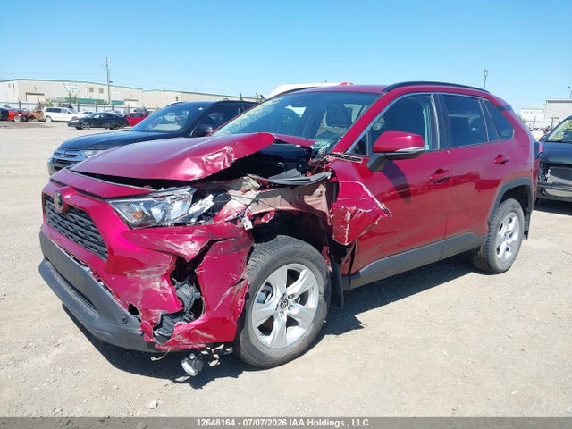 12648164 :رقم المزاد ، 2T3R1RFV8MW191633 vin ، 2021 Toyota Rav4 Xle مزاد بيع