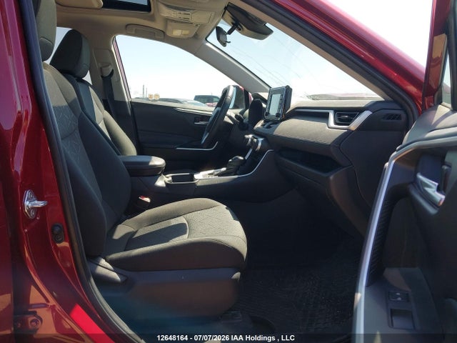 12648164 :رقم المزاد ، 2T3R1RFV8MW191633 vin ، 2021 Toyota Rav4 Xle مزاد بيع