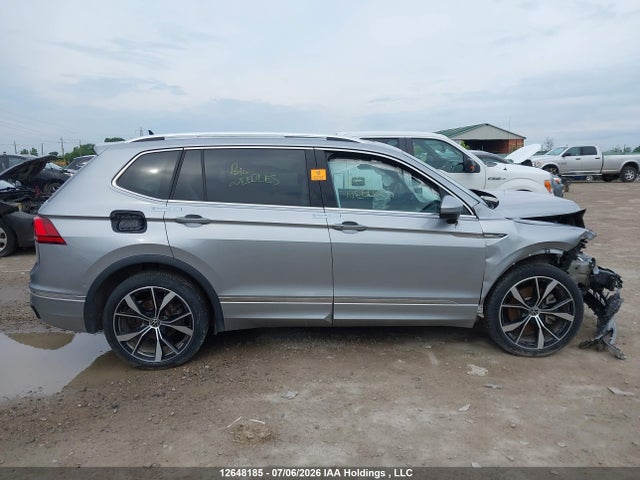 Продажа на аукционе авто 2023 Volkswagen Tiguan Sel R-line Black, vin: 3VV4B7AX4PM096529, номер лота: 12648185