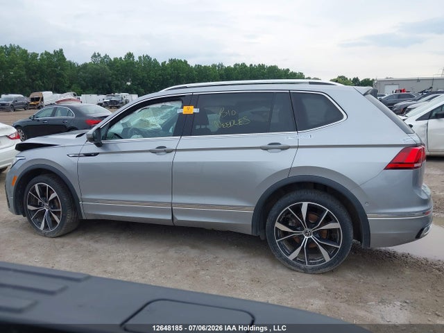 Продажа на аукционе авто 2023 Volkswagen Tiguan Sel R-line Black, vin: 3VV4B7AX4PM096529, номер лота: 12648185