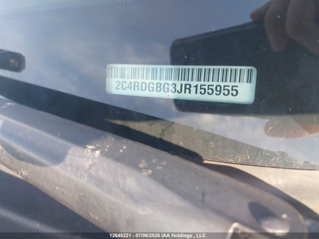 2C4RDGBG3JR155955 Dodge Grand Caravan Se