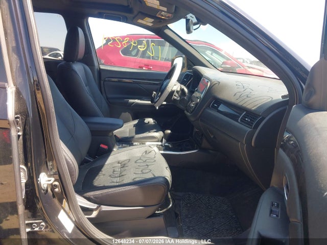 JA4JZ3AX4JZ603659 Mitsubishi Outlander Se/sel