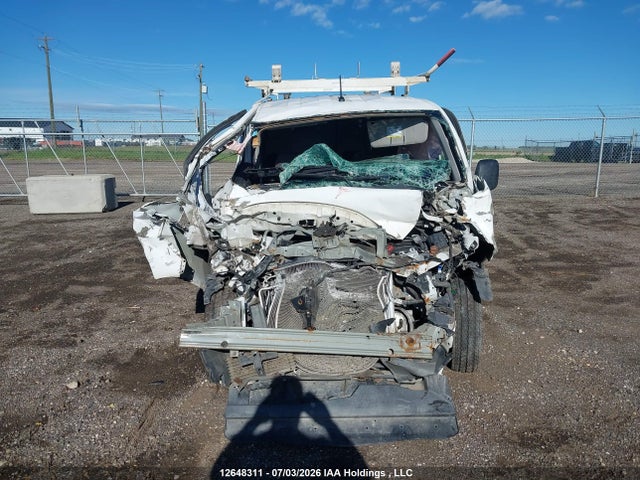 3N6CM0KN4FK730793 Nissan Nv200 2.5s/2.5sv