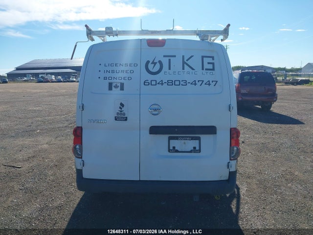 3N6CM0KN4FK730793 Nissan Nv200 2.5s/2.5sv