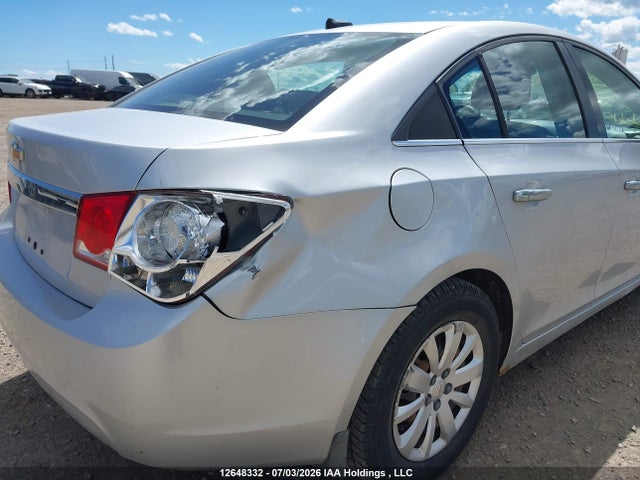 12648332 :رقم المزاد ، 1G1PA5SHXB7221278 vin ، 2011 Chevrolet Cruze Ls مزاد بيع